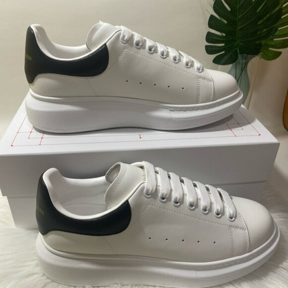 Alexander McQueen White and Black Leather Sneakers - Picture 2 of 5